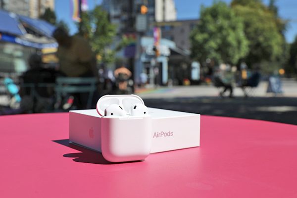 AirPods (2nd Generation) Wireless Ear Buds